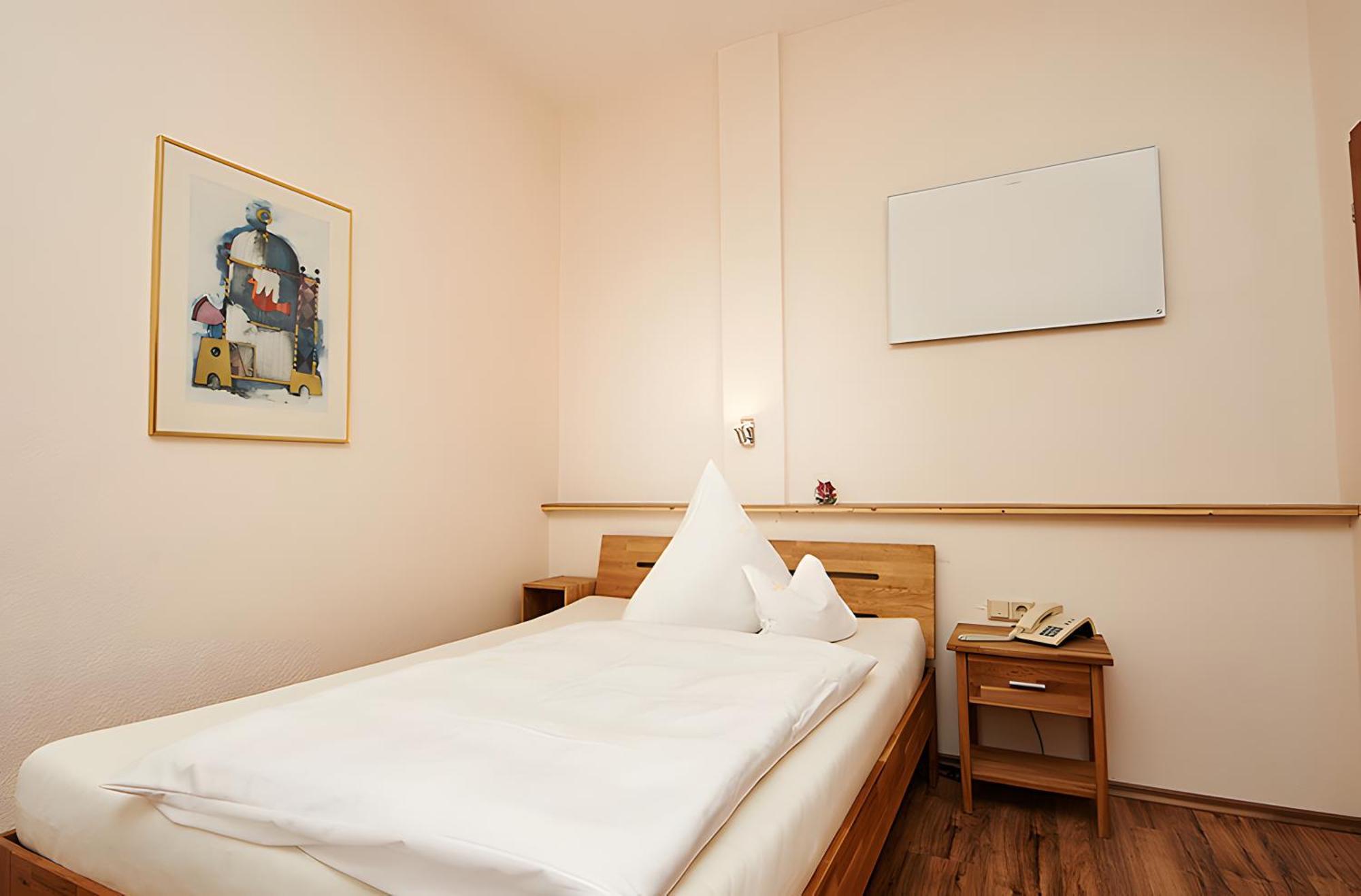 Vegan Hotel Und Restaurants Nicolay 1881 Zeltingen-Rachtig Exterior foto